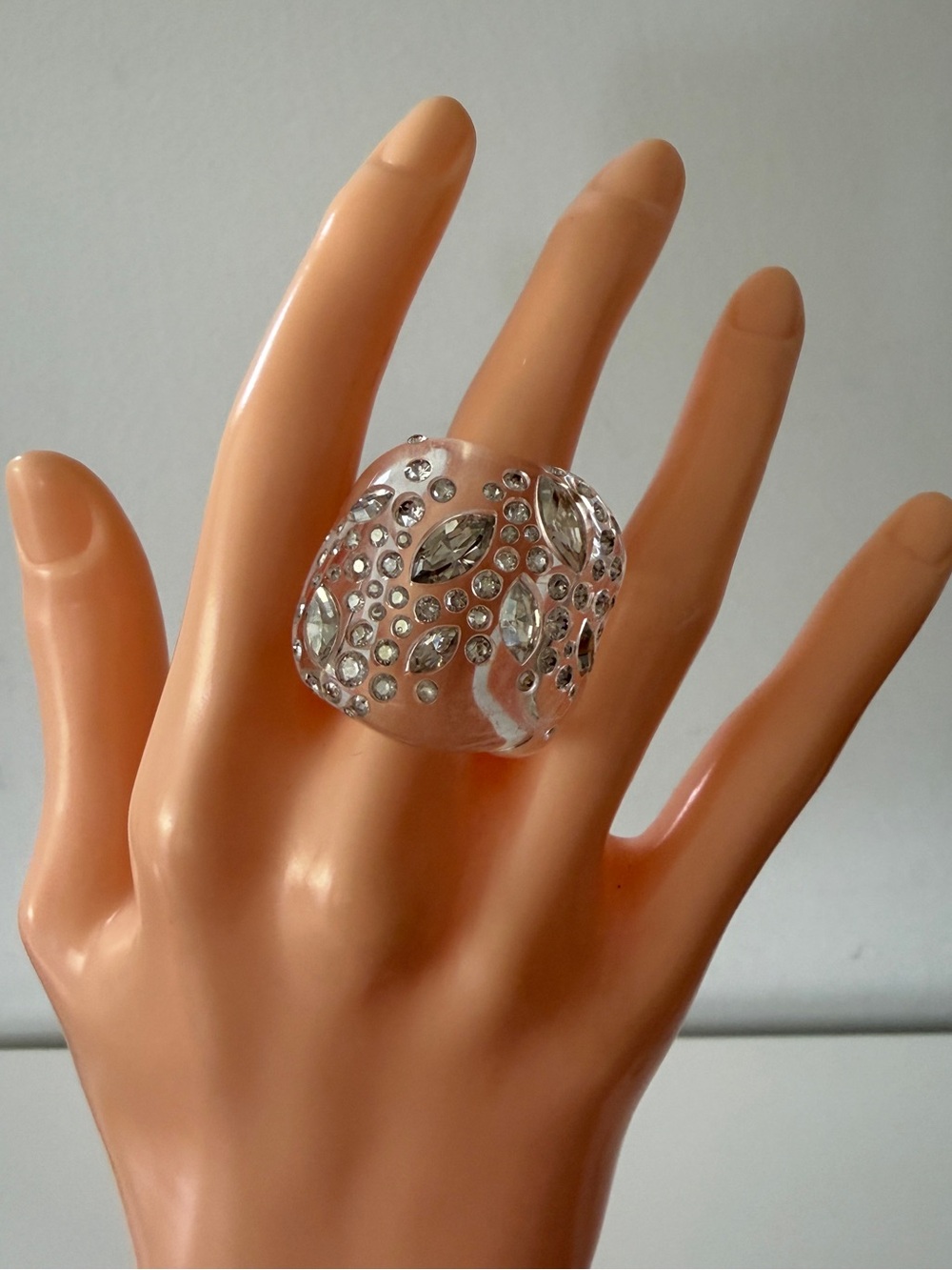 ALEXIS BITTAR Confetti Crystal Lucite Puffy Ring- Clear Size 9 - Picture 7 of 10